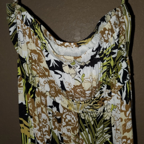 Sleeveless dress - Picture 2 of 4